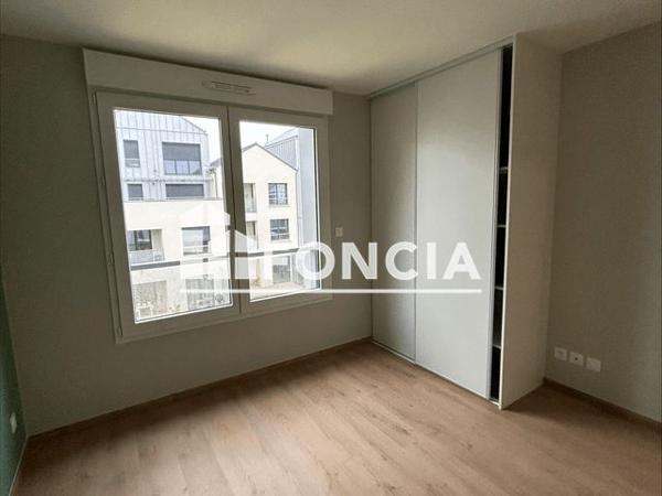 Location Appartement 2 pièces 45.27 m² - 287 RUE DE L'ANCIEN AERODROME Saran 45770
