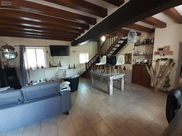 Autres types de propriété à vendre à Saint-Ouen-en-Belin dans la Sarthe (72220), ref : 024/348