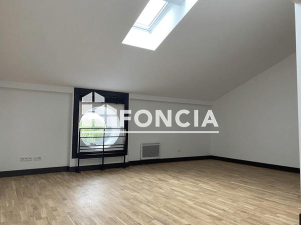 Location Appartement 2 pièces 53.69 m² - 16 QUAI AUX VIVRES Rochefort 17300