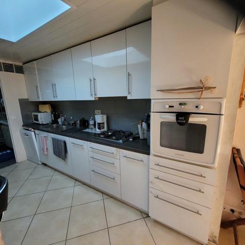 La Ciotat (13600) A St Jean maison avec terrasse + dépendance & studio