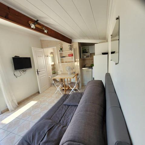 La Ciotat (13600) A St Jean maison avec terrasse + dépendance & studio