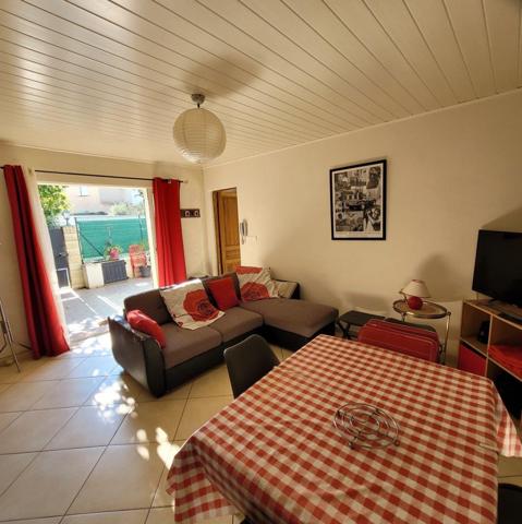 La Ciotat (13600) A St Jean maison avec terrasse + dépendance & studio