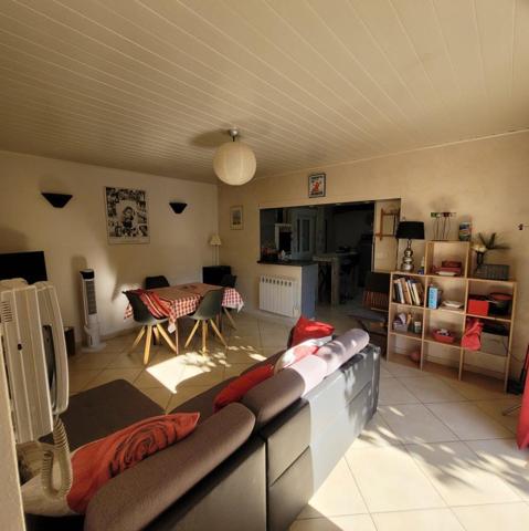 La Ciotat (13600) A St Jean maison avec terrasse + dépendance & studio