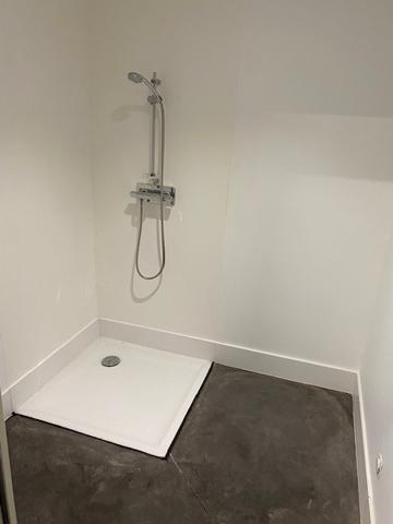 A LOUER - Local d'activité 200 m² Showroom & Stockage - OUEST de NANTES