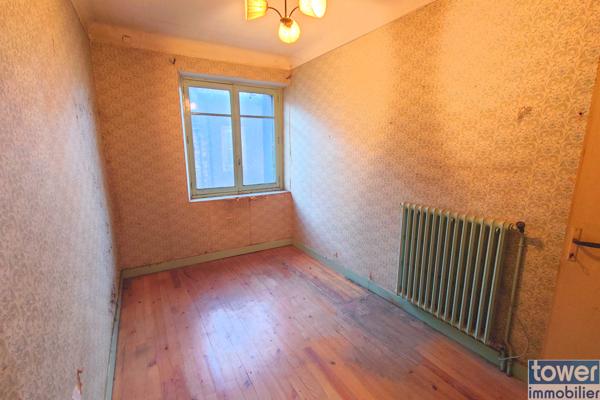 Maison
                                                                                                                                                                                                                                                                                                                        5 pièce(s)                                                                                                                                                                                                          3 chambre(s)                                                                                                                                                                                                          60  m²