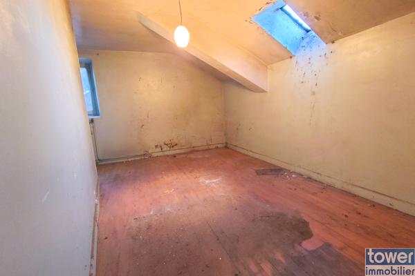 Maison
                                                                                                                                                                                                                                                                                                                        5 pièce(s)                                                                                                                                                                                                          3 chambre(s)                                                                                                                                                                                                          60  m²