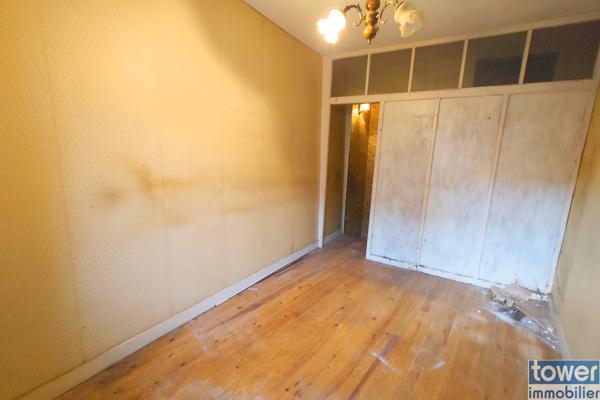 Maison
                                                                                                                                                                                                                                                                                                                        5 pièce(s)                                                                                                                                                                                                          3 chambre(s)                                                                                                                                                                                                          60  m²