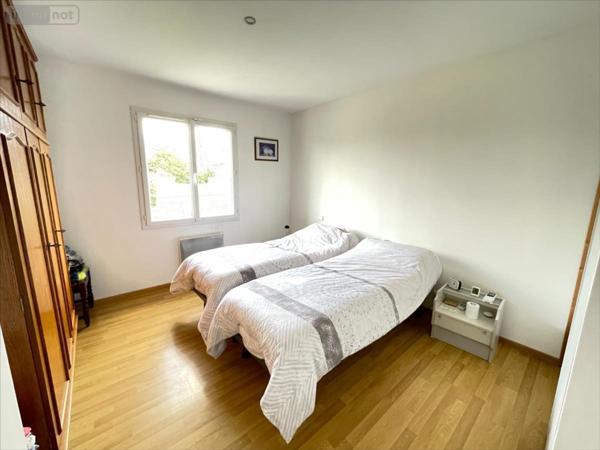 Maison individuelle à vendre à Montreuil en Vendée (85200), ref : JO 339