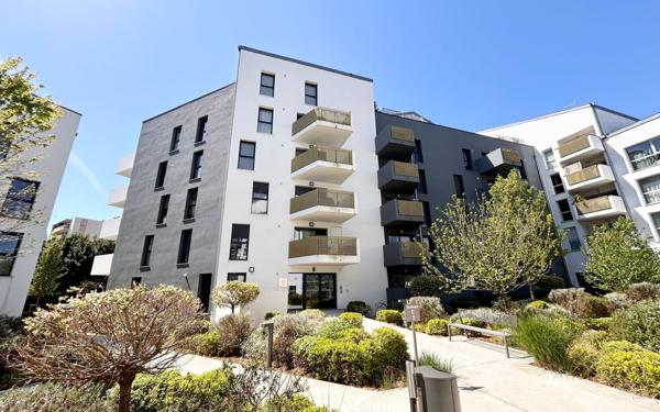 Appartement à vendre    2 pièces • 45 m2 Anglet