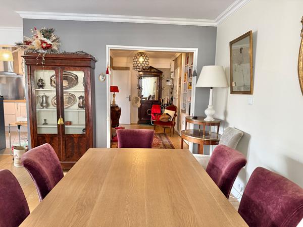 Appartement T5 Angers Centre ville 113 m2, balcons, stationnement. Angers