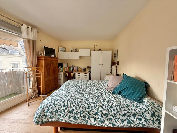 Appartement T5 Angers Centre ville 113 m2, balcons, stationnement. Angers