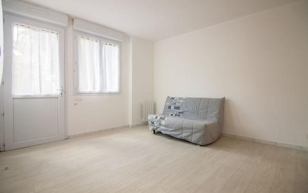 Appartement à louer    1 pièce •  Osny