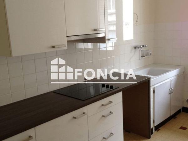 Location Appartement 3 pièces 69 m² - 8 & 10 RUE D'ATHENES Valence 26000