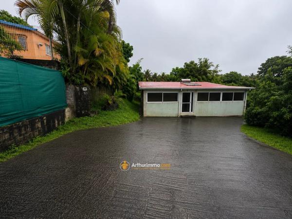 Vente                                                      Maison
                        
                     5 pièces                      123 m2                     à Basse-Pointe