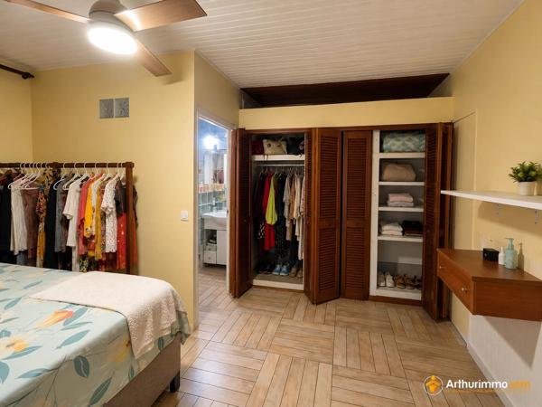 Vente                                                      Maison
                        
                     5 pièces                      123 m2                     à Basse-Pointe