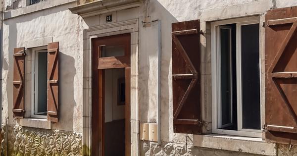 Immeuble à vendre EAUX BONNES (64) - 256 m2 surface habitable- Terrain 202 m2