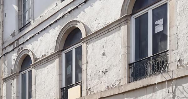 Immeuble à vendre EAUX BONNES (64) - 256 m2 surface habitable- Terrain 202 m2