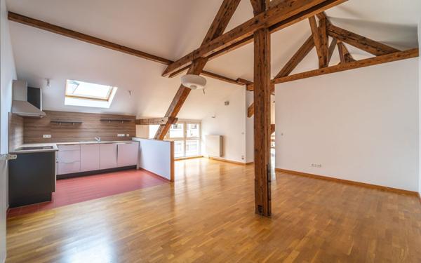 Appartement à vendre    4 pièces • 165 m2 Schiltigheim