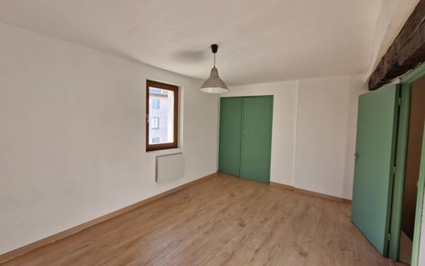 Appartement à vendre    3 pièces • 51,67 m2 Forcalquier