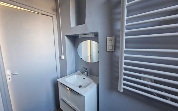 Appartement à vendre    3 pièces • 51,67 m2 Forcalquier