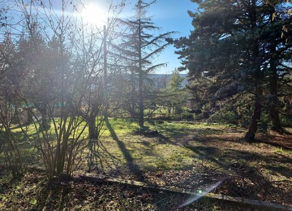 Terrain à vendre    1 800 m2 Berre-les-Alpes