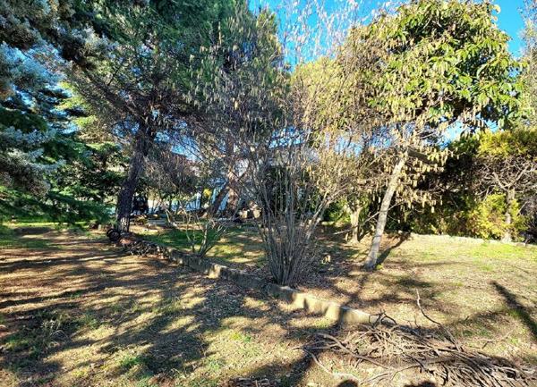 Terrain à vendre    1 800 m2 Berre-les-Alpes