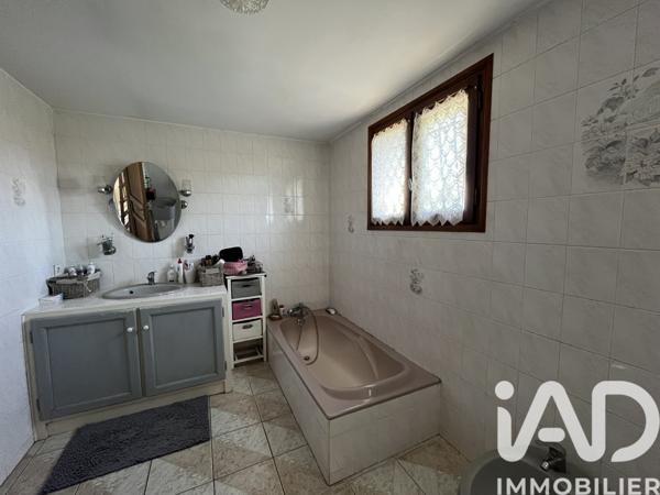 Maison à vendre 5 pièces 139 m² Fleury