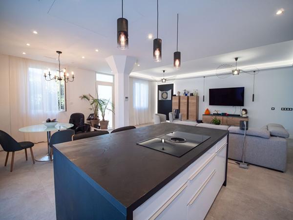 Maison rénovée + studio indépendant  Proche centre-ville