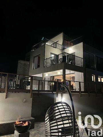 Maison 6 pièces de 199 m² à Cilaos (97413)
