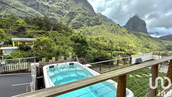 Maison 6 pièces de 199 m² à Cilaos (97413)