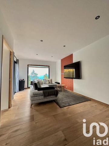 Maison 6 pièces de 199 m² à Cilaos (97413)