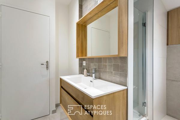 Duplex de caractère au dernier étage desservi par ascenseur