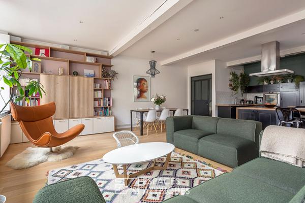 Duplex de caractère au dernier étage desservi par ascenseur