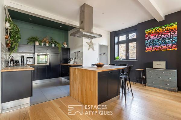 Duplex de caractère au dernier étage desservi par ascenseur
