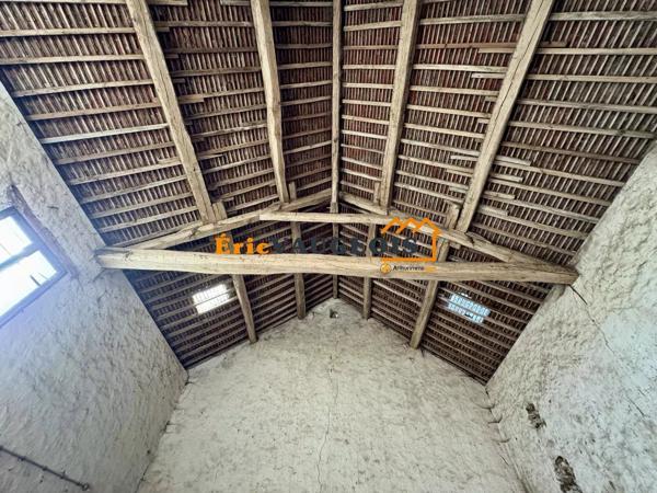 Vente                                                      Maison
                        
                     5 pièces                      124 m2                     à Coulommiers