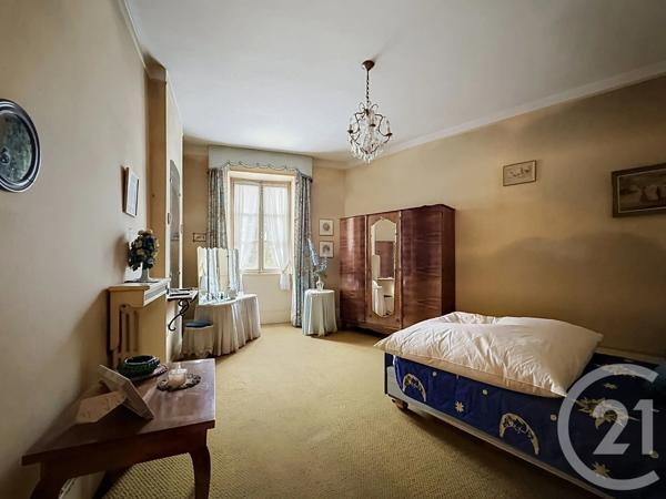 Maison à vendre  8 pièces - 429,50 m 2   ST POURCAIN SUR SIOULE  - 03