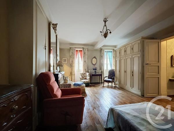 Maison à vendre  8 pièces - 429,50 m 2   ST POURCAIN SUR SIOULE  - 03