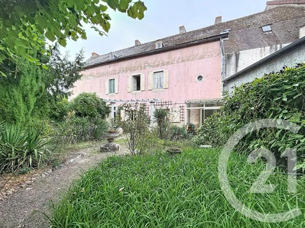 Maison à vendre  8 pièces - 429,50 m 2   ST POURCAIN SUR SIOULE  - 03