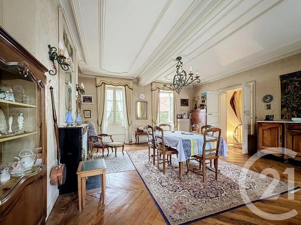 Maison à vendre  8 pièces - 429,50 m 2   ST POURCAIN SUR SIOULE  - 03