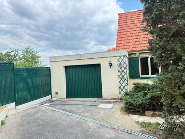 Maison 4 chambres - garage & belle véranda à Laon