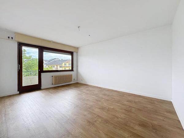 À deux pas de la gare, magnifique appartement avec grand balcon !!!