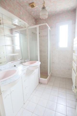 Maison 3 chambres avec atelier/garage de 82m2 sur terrain 940m2