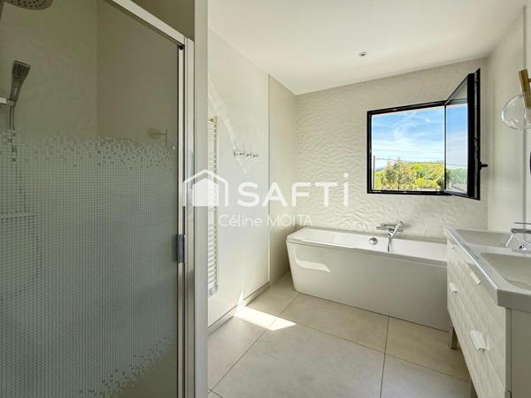 Villa d’architecte 273m² à Ruy-Montceau