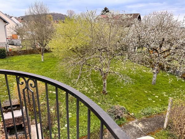 Maison - 8 pièces - 198 m²