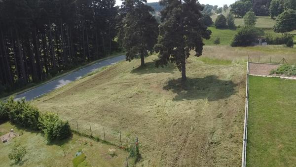 Dunières 43220 terrain constructible viabilisé environ 1218 m², très bonne exposition et vue dégagée