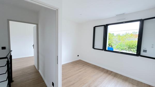 A VENDRE MAISON DE TYPE 4 AVEC GARAGE ET JARDIN - SECTEUR PESSAC , Pessac A VENDRE MAISON DE TYPE 4 AVEC GARAGE ET JARDIN - SECTEUR PESSAC , Pessac