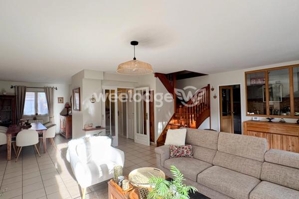Maison à vendre 7 pièces de 167,5 m² à Élancourt