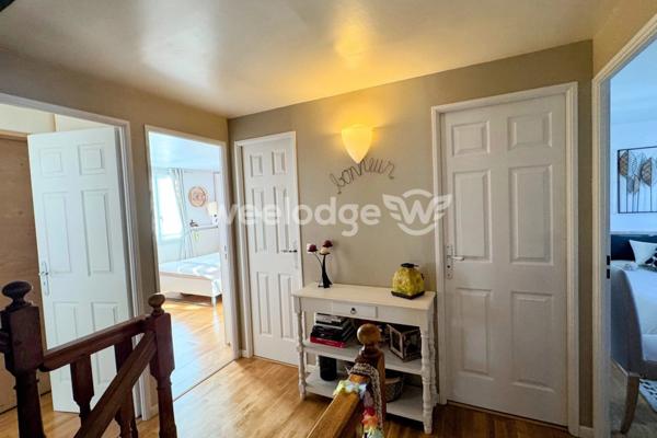 Maison à vendre 7 pièces de 167,5 m² à Élancourt