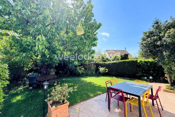 Maison à vendre 7 pièces de 167,5 m² à Élancourt