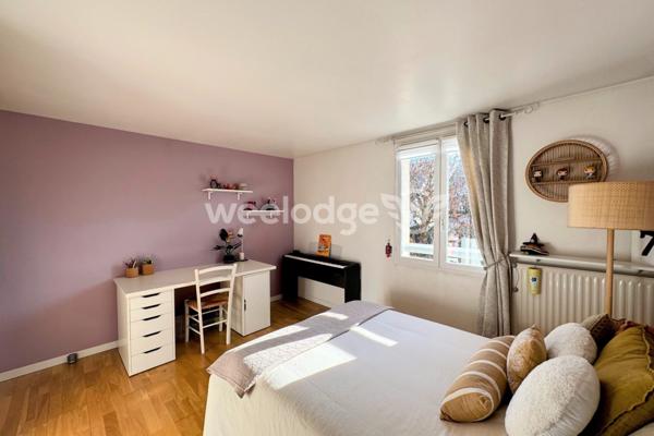 Maison à vendre 7 pièces de 167,5 m² à Élancourt